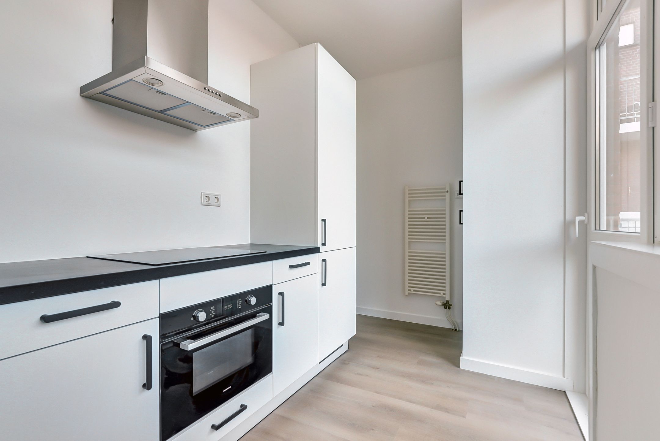 Photo 12 of Heelsumstraat 155