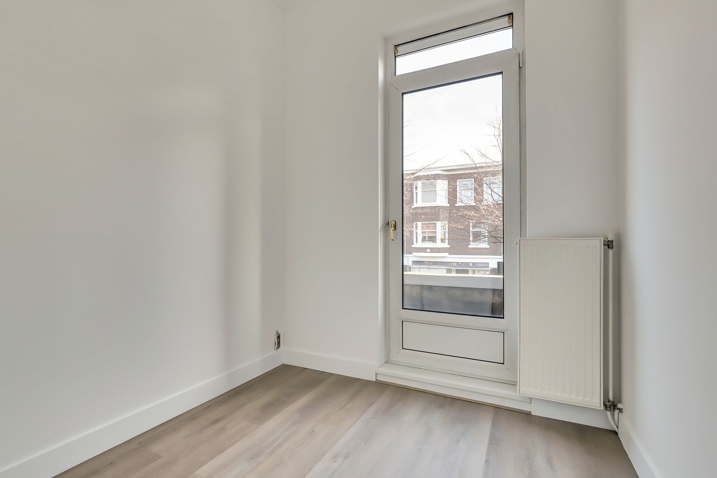 Photo 19 of Heelsumstraat 155