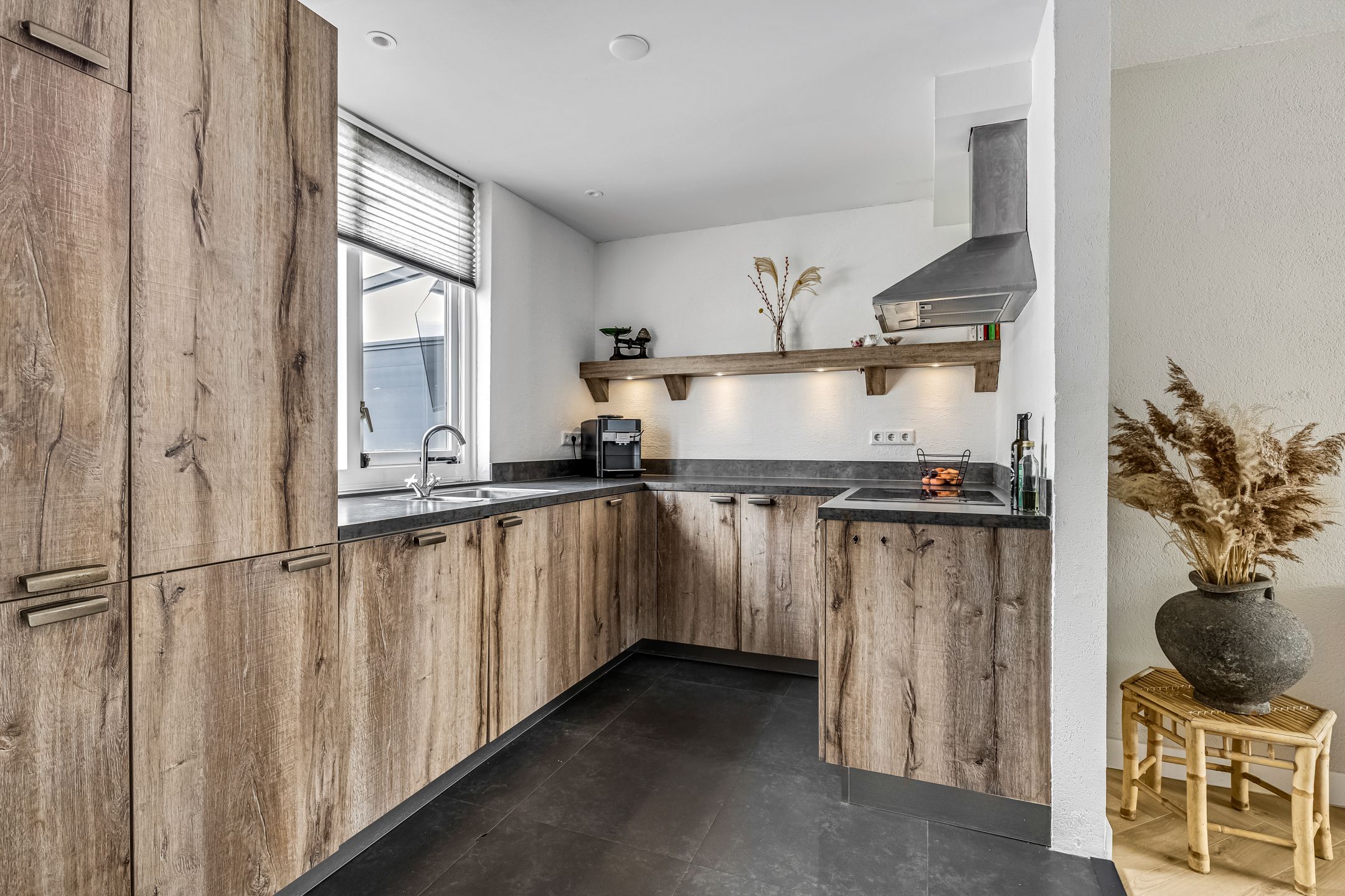 Photo 9 of Jan Lievensstraat 12