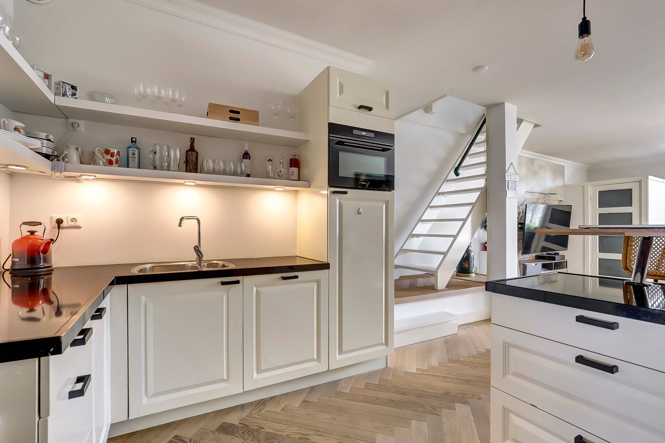 Foto 12 van Rotterdamseweg 107