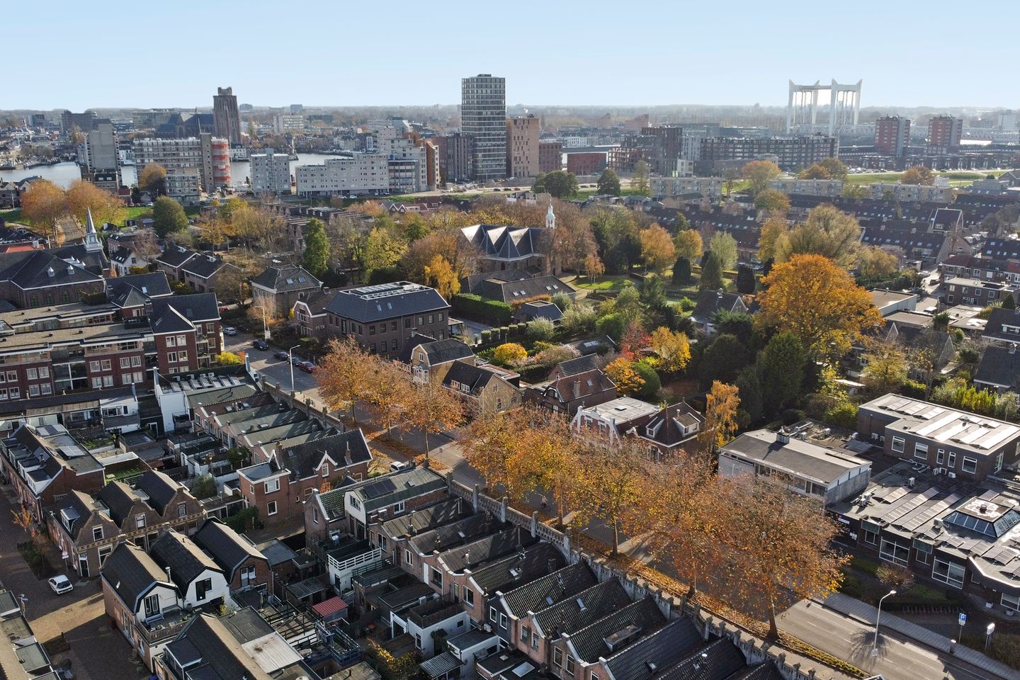 Foto 34 van Rotterdamseweg 107