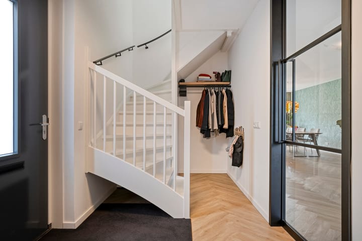 Photo 5 of Hoevelaan 8