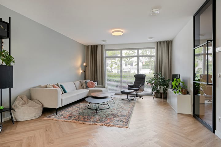 Photo 8 of Hoevelaan 8