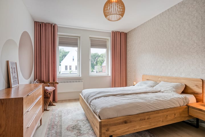 Photo 24 of Hoevelaan 8