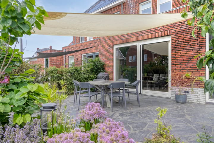 Photo 39 of Hoevelaan 8