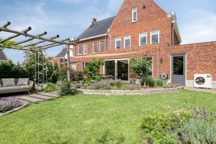 Photo 41 of Hoevelaan 8