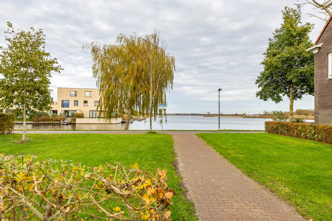 Foto 52 van Meeroeverslaan 298