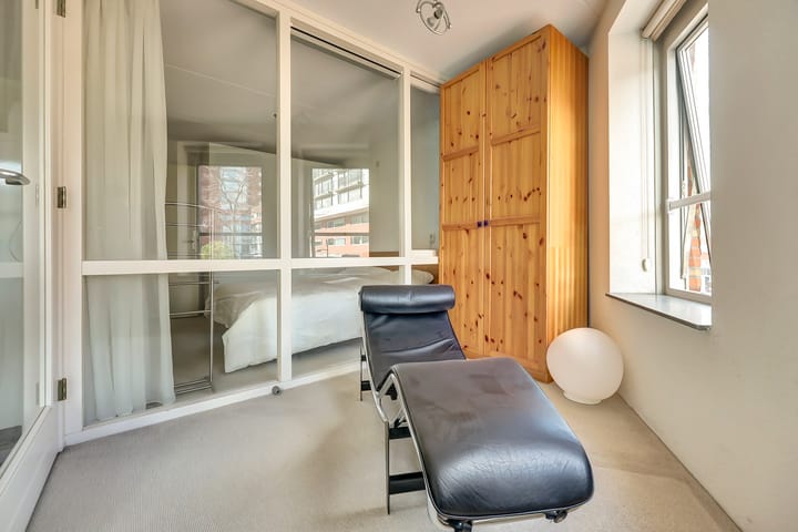 Foto 14 van Middeldijkerplein 40