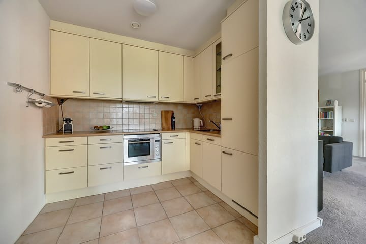 Foto 19 van Middeldijkerplein 40