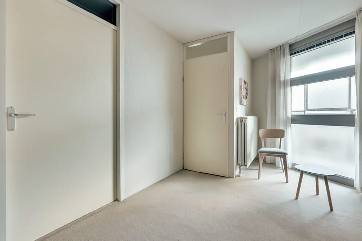 Foto 30 van Middeldijkerplein 40