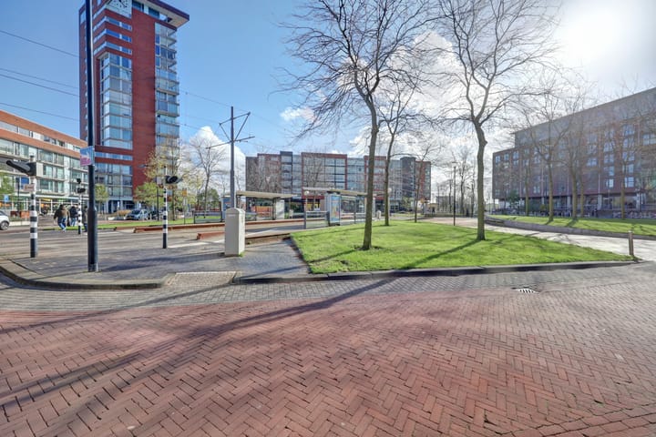 Foto 36 van Middeldijkerplein 40