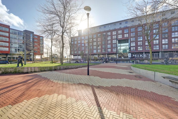 Foto 37 van Middeldijkerplein 40