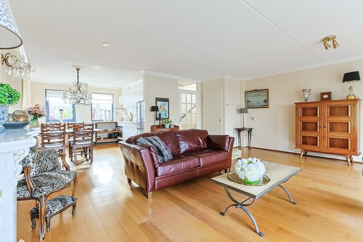 Photo 10 of Hoefsmid 17