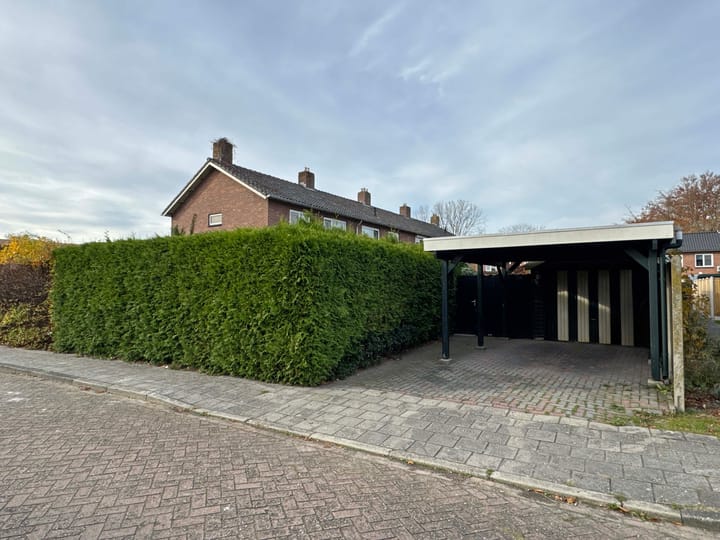 Photo 2 of Jan van Scorelstraat 2