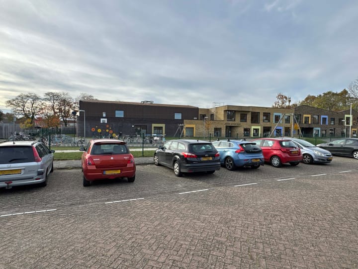 Photo 11 of Jan van Scorelstraat 2