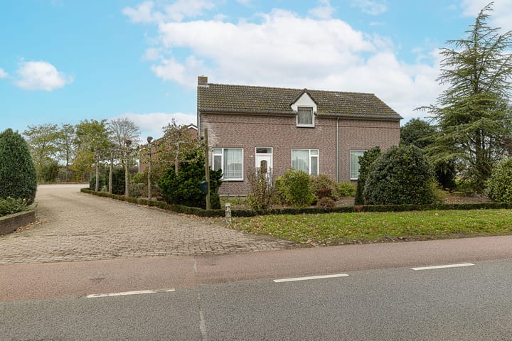 Photo 38 of Oekelsebaan 57
