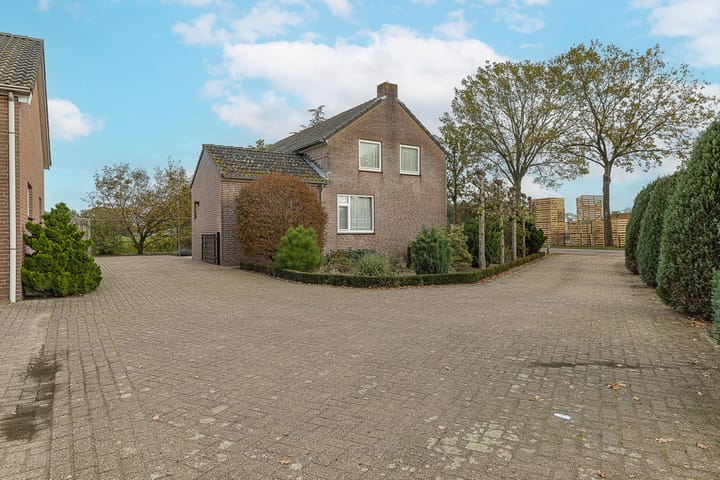 Photo 40 of Oekelsebaan 57