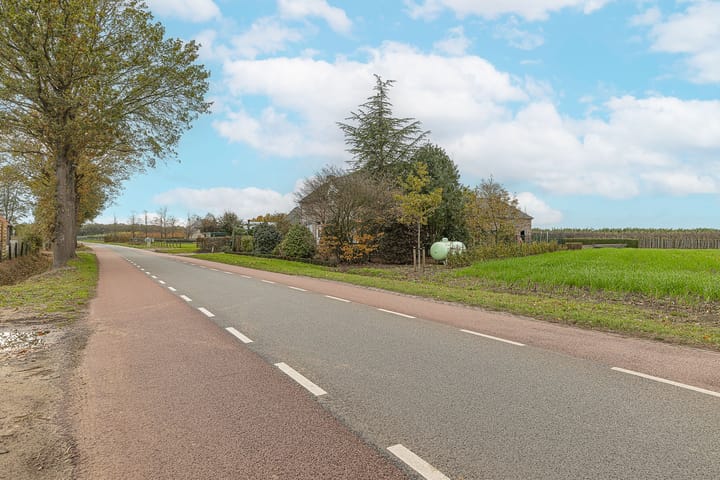 Photo 45 of Oekelsebaan 57