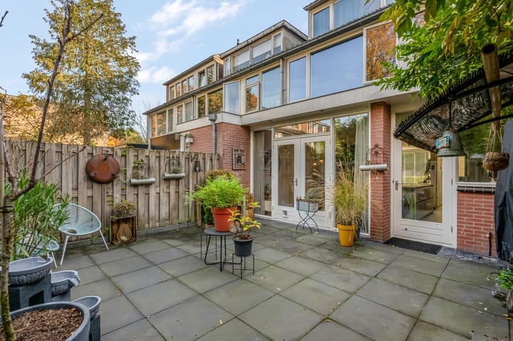 Photo 40 of Diepenbrocklaan 5