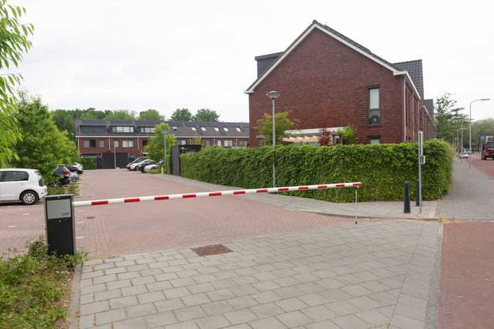 Foto 48 van Charlotte Jacobslaan 71