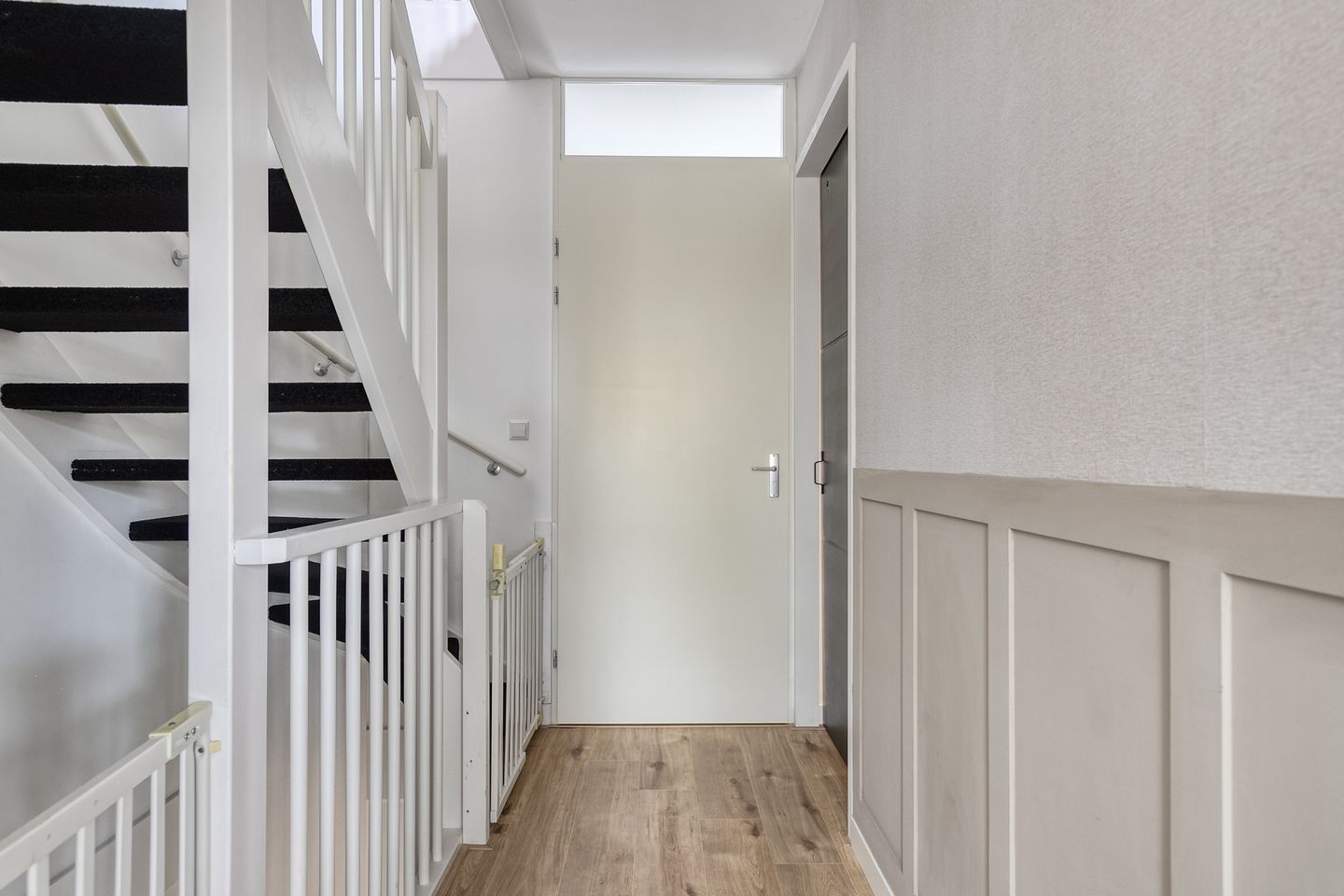 Foto 25 van Straat van Corsica 117