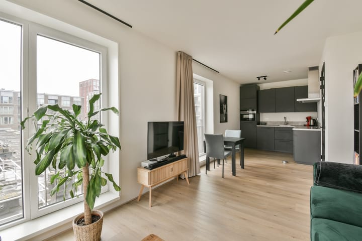 Foto 6 van Osdorpplein 976