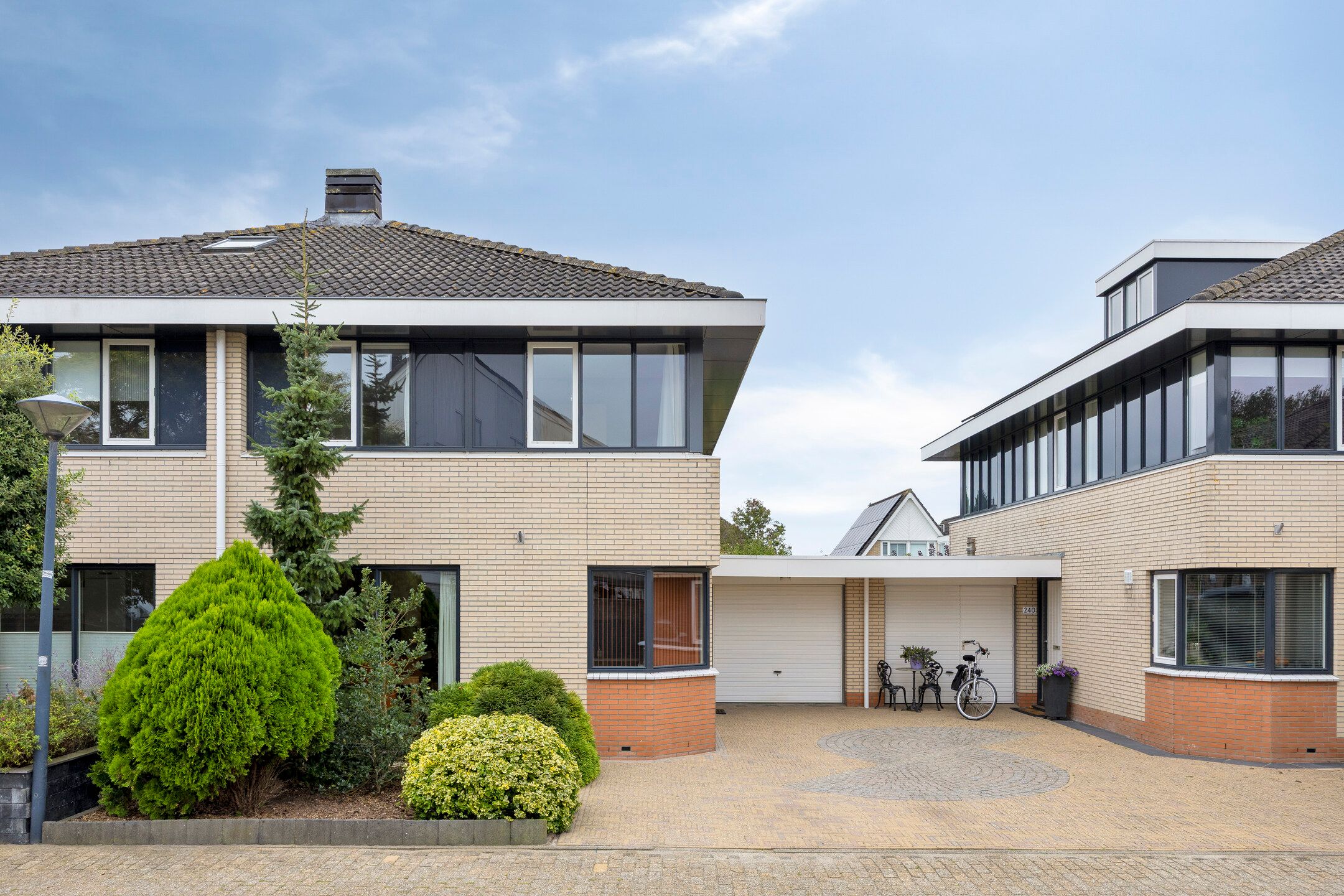 Foto 42 van Robert Stolzhof 241