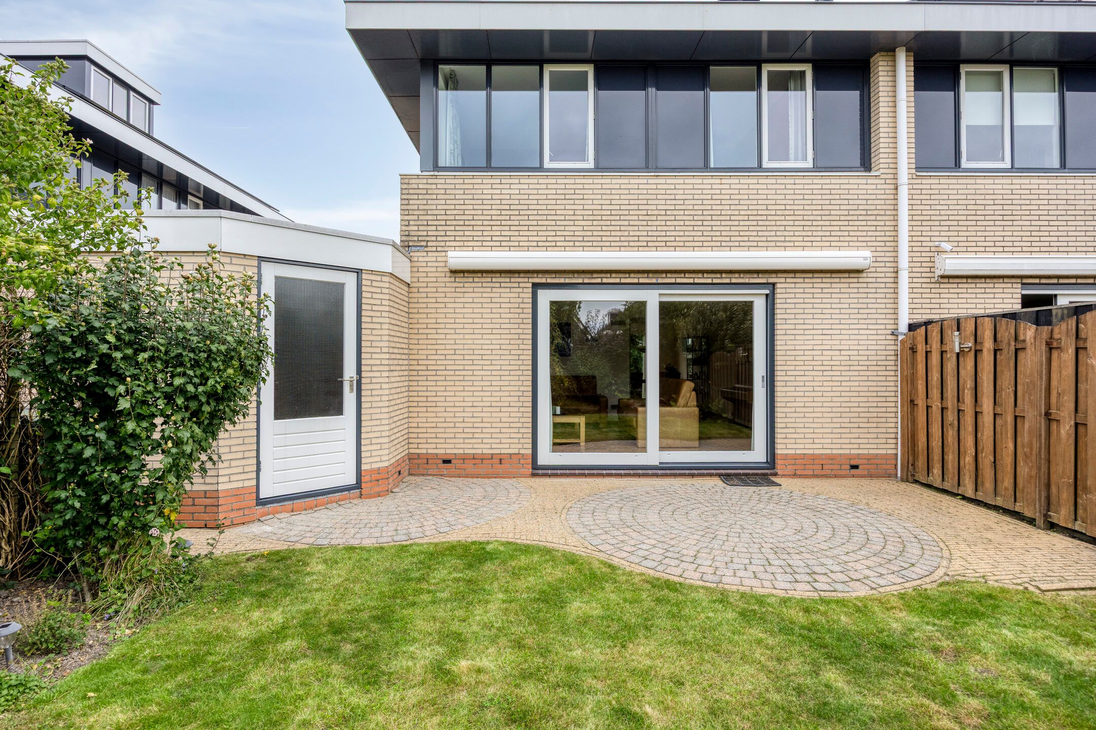 Foto 33 van Robert Stolzhof 241