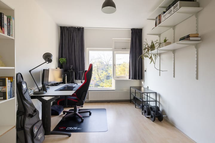 Photo 30 of Albert van Dalsumlaan 833