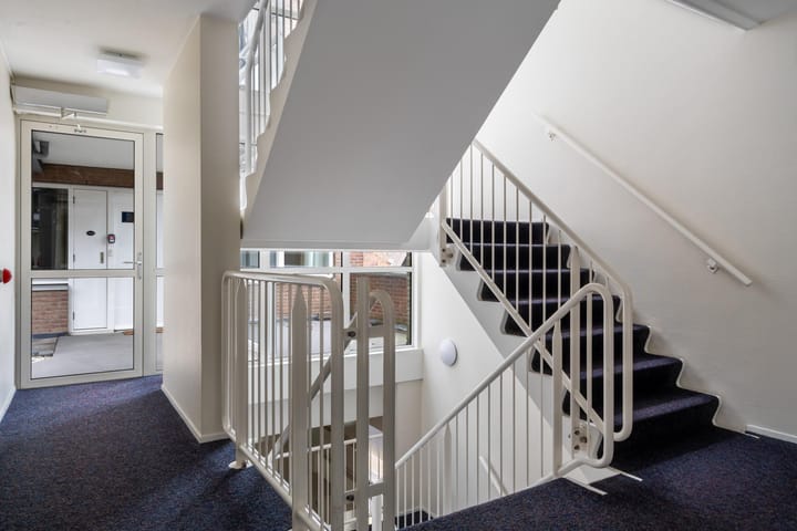 Foto 11 van Bilderdijkplein 17-11