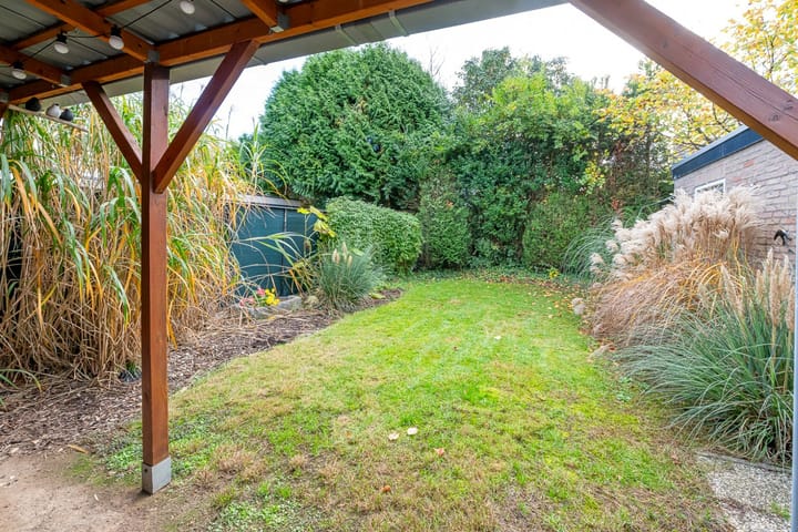 Foto 7 van Mirbachstraat 10