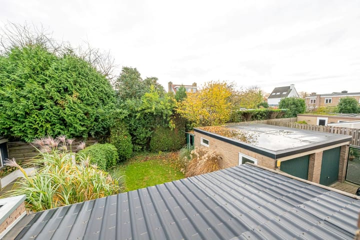 Foto 25 van Mirbachstraat 10