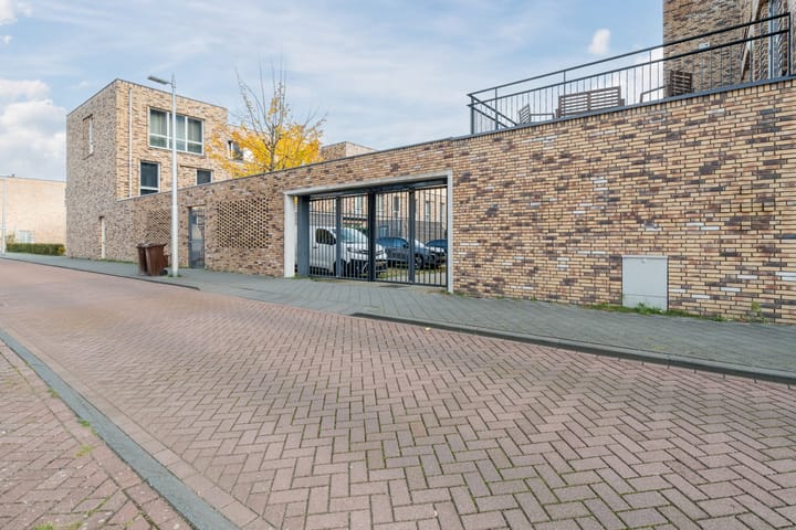 Foto 30 van Louis Armstronglaan 568