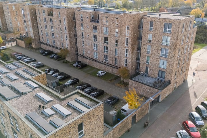 Foto 31 van Louis Armstronglaan 568