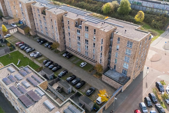 Foto 32 van Louis Armstronglaan 568