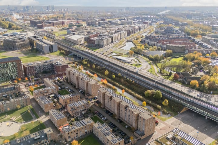 Foto 35 van Louis Armstronglaan 568