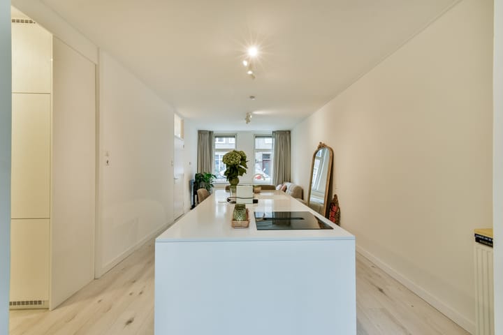 Foto 7 van Cornelis Trooststraat 59-H