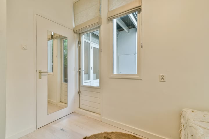 Foto 13 van Cornelis Trooststraat 59-H