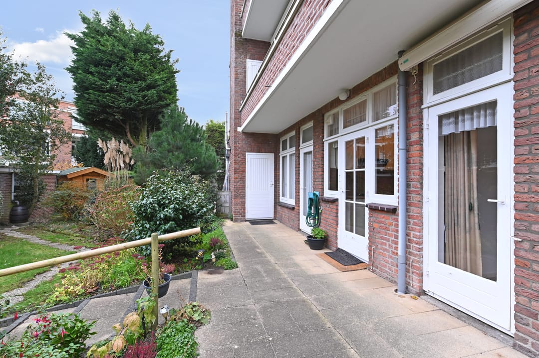 Foto 2 van Resedastraat 6