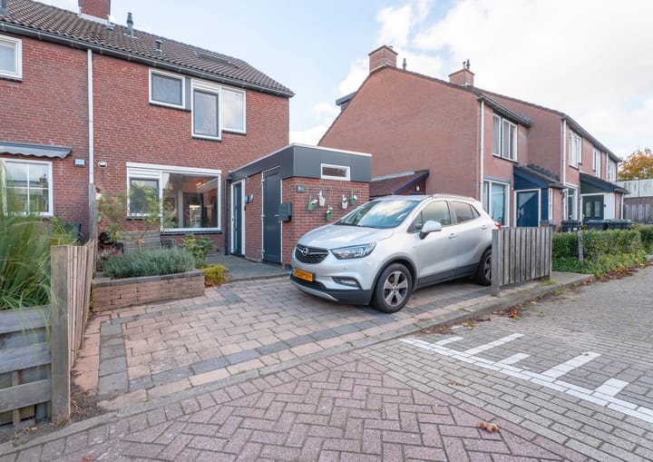 Photo 2 of Spiering 8