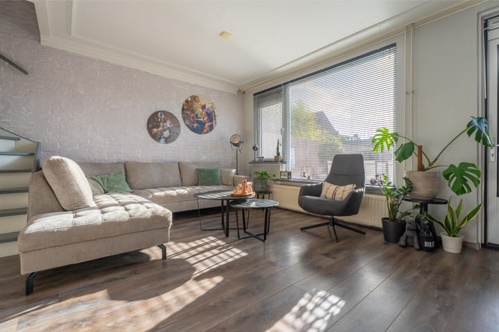 Photo 22 of Spiering 8