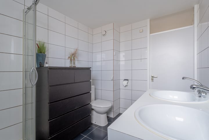 Photo 30 of Spiering 8