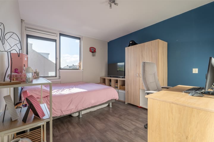 Photo 35 of Spiering 8