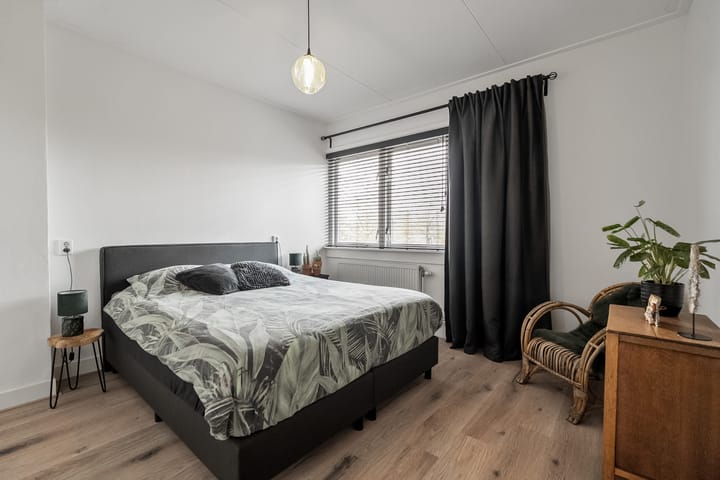 Photo 21 of Lombokstraat 9