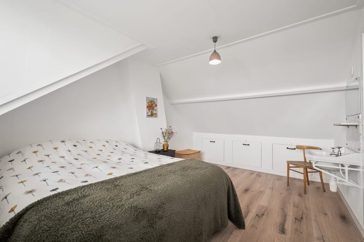 Photo 32 of Lombokstraat 9