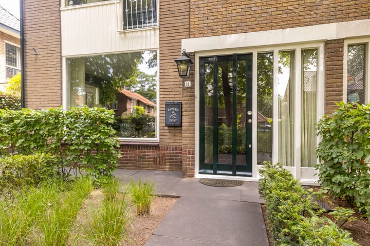 Foto 2 van Julianalaan 13