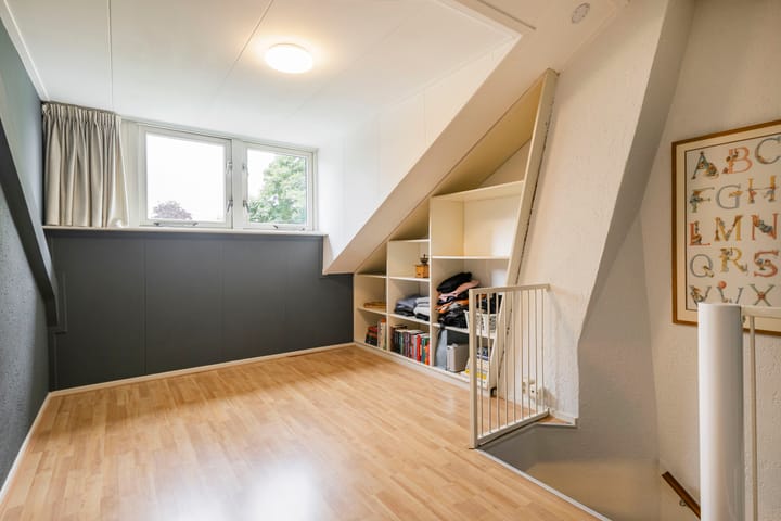 Foto 27 van Julianalaan 13