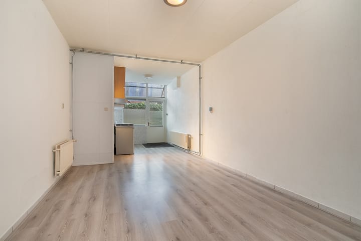 Photo 40 of Hoofdstraat 96