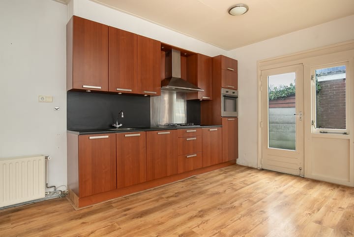 Photo 34 of Hoofdstraat 96