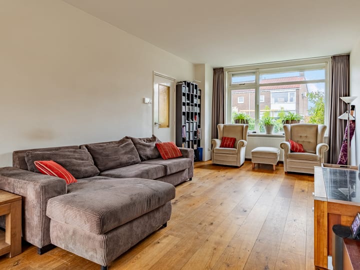 Photo 2 of van Dorthstraat 22